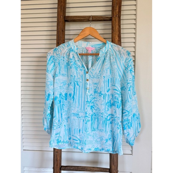 Lilly Pulitzer Top Blouse Blue White Print Sleeve Gold Button Detail Size XXS - Picture 2 of 6
